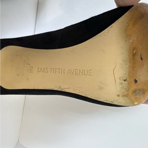 Saks Fifth Avenue Bolton Pumps size 9 Black Suede Heels - Picture 8 of 9